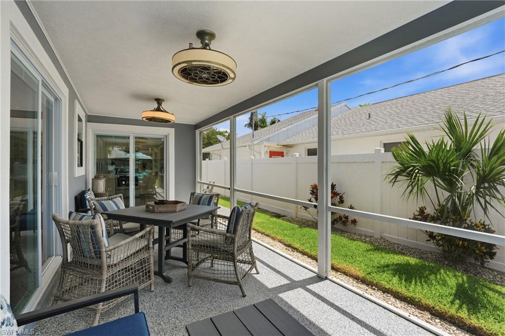 NAPLES PARK - Residential