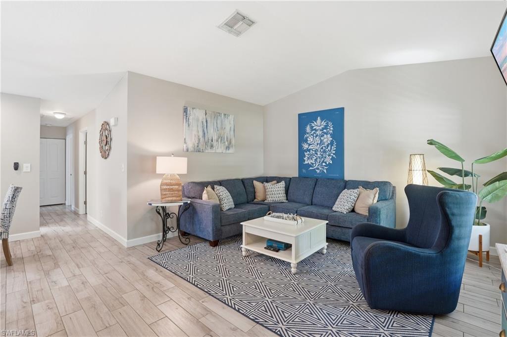 NAPLES PARK - Residential