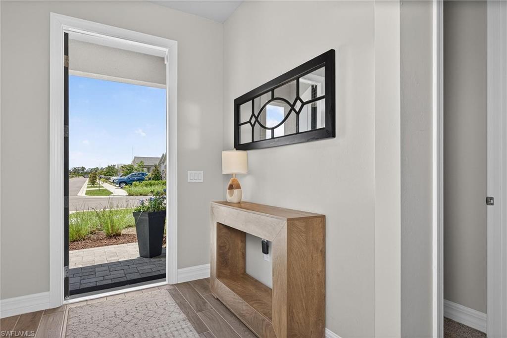 CRESCENT LAKES - Residential