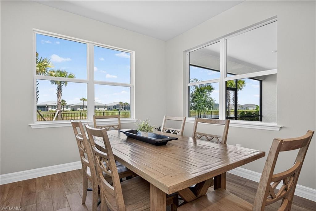 CRESCENT LAKES - Residential