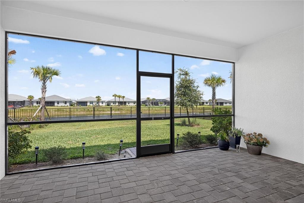CRESCENT LAKES - Residential