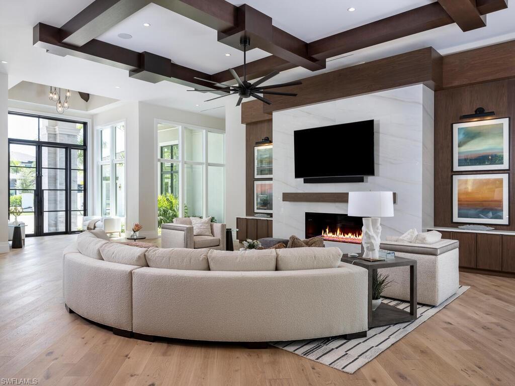 PINE RIDGE - Residential