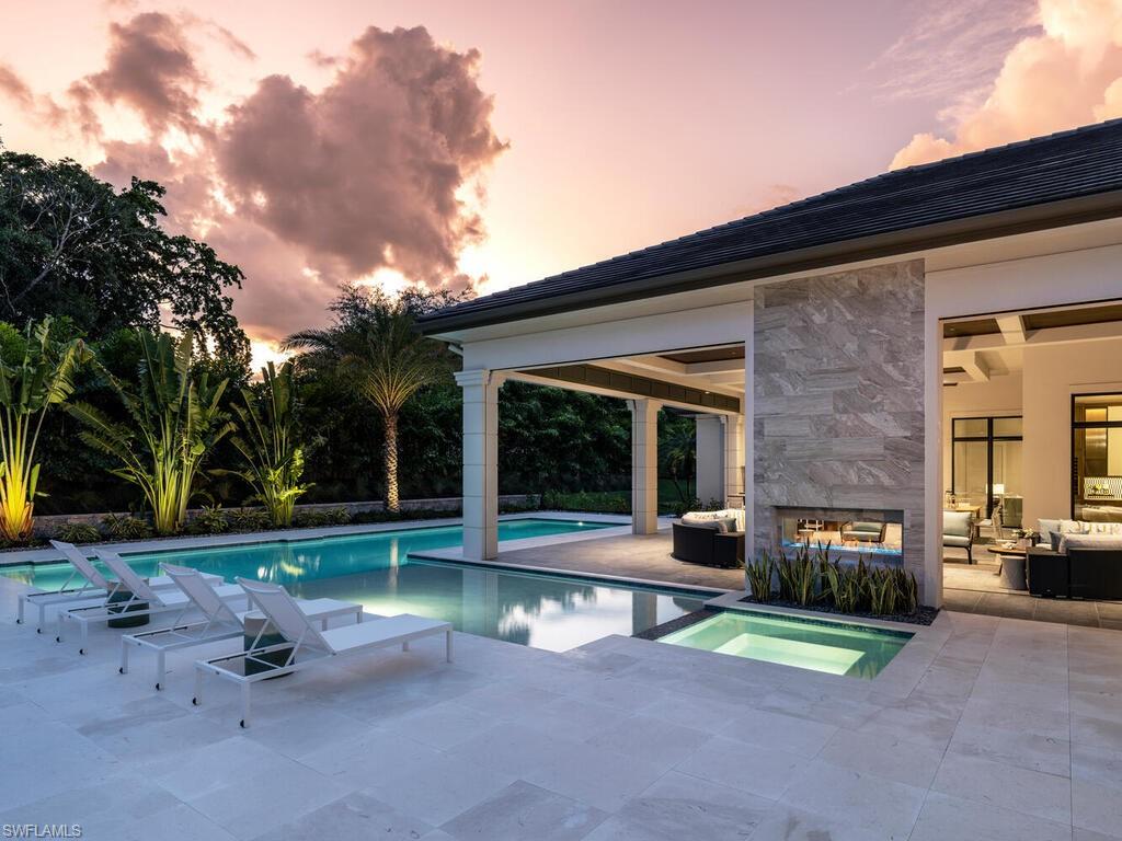 PINE RIDGE - Residential