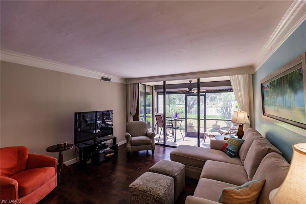 STEAMBOAT BEND - Residential