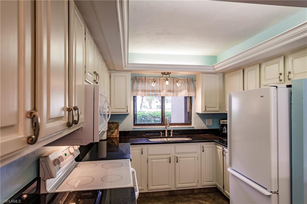 STEAMBOAT BEND - Residential
