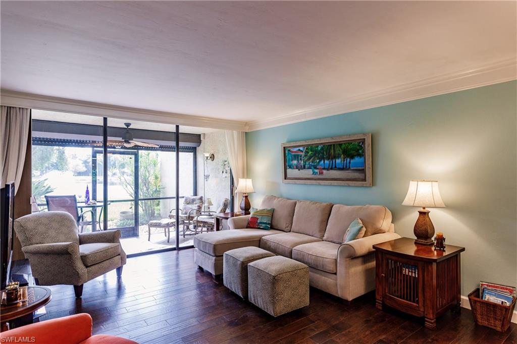STEAMBOAT BEND - Residential