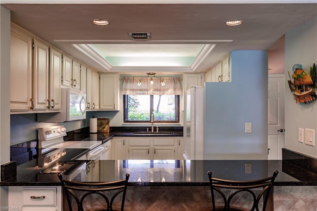 STEAMBOAT BEND - Residential