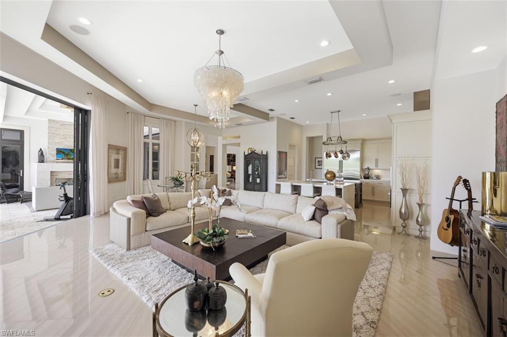 BAY WOODS - Residential