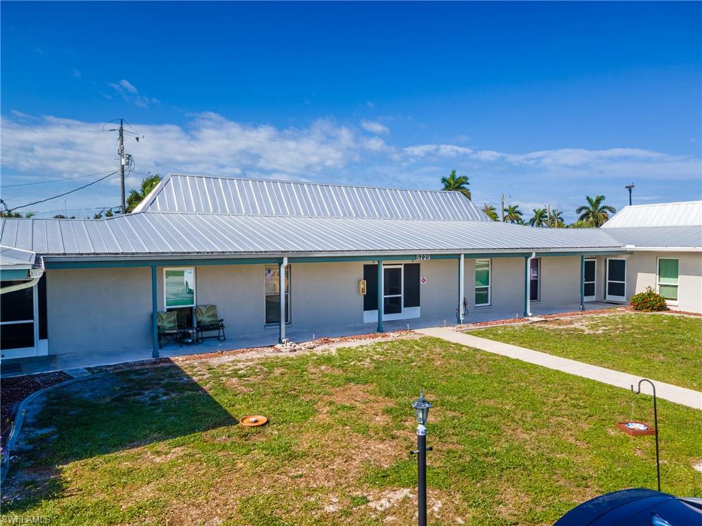 CHARLOTTE SHORES CONDOMINIUM - Residential