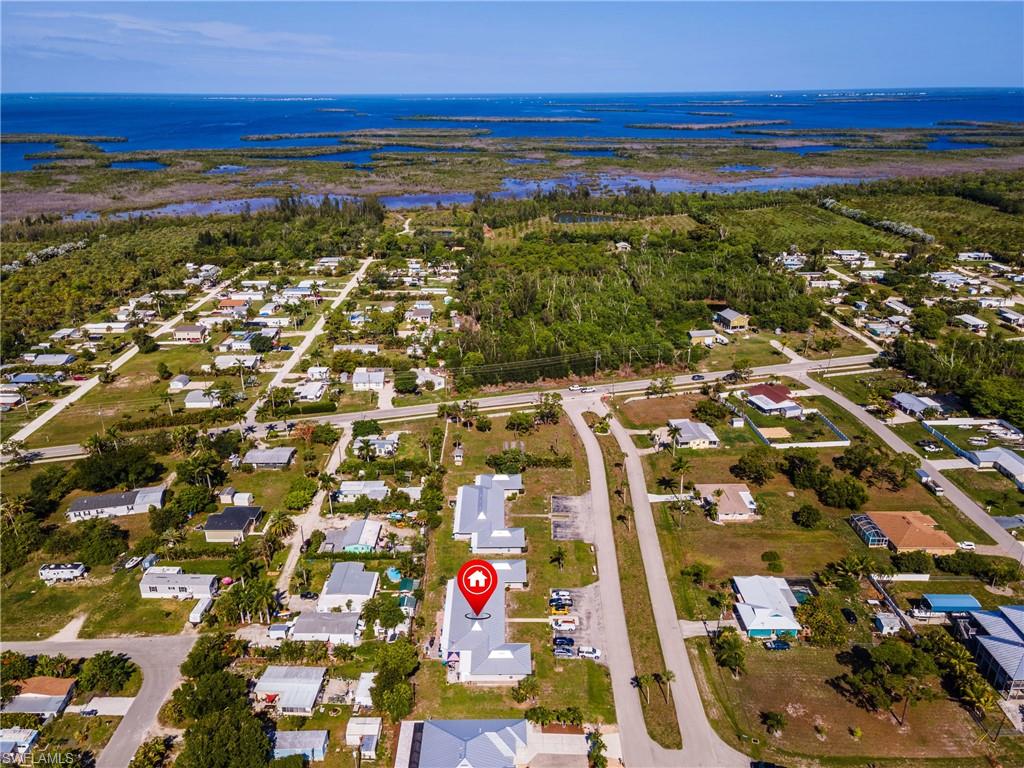 CHARLOTTE SHORES CONDOMINIUM - Residential