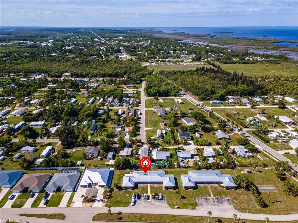 CHARLOTTE SHORES CONDOMINIUM - Residential