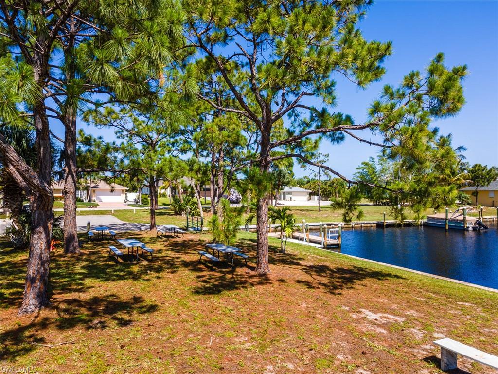 CHARLOTTE SHORES CONDOMINIUM - Residential
