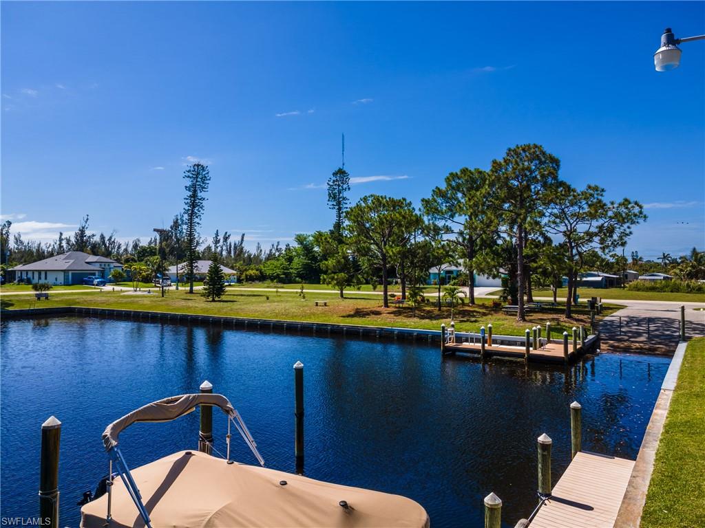 CHARLOTTE SHORES CONDOMINIUM - Residential