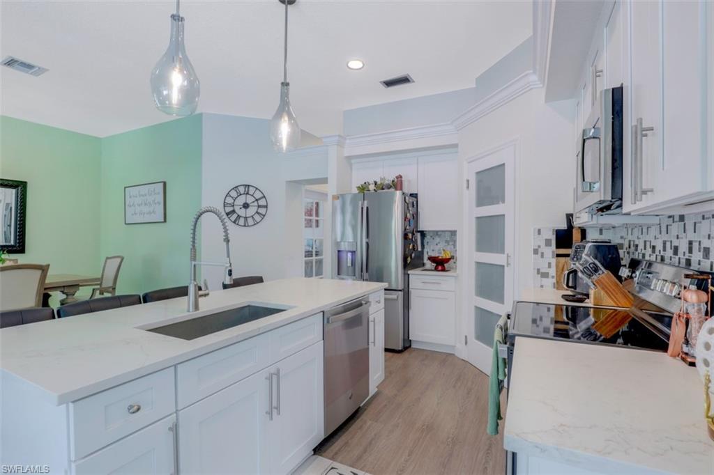 GOLDEN GATE ESTATES - Residential
