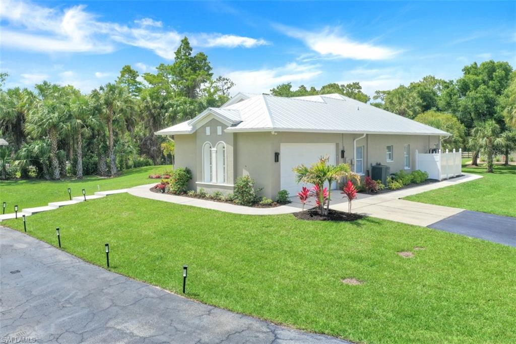 GOLDEN GATE ESTATES - Residential