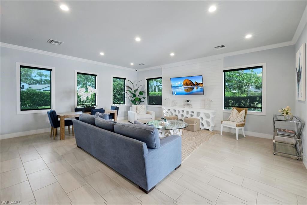 ABACO POINTE - Residential