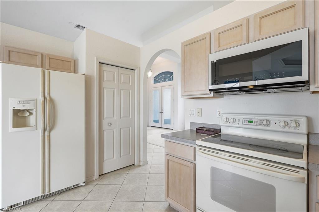 ROYAL PALM GOLF ESTATES - Residential