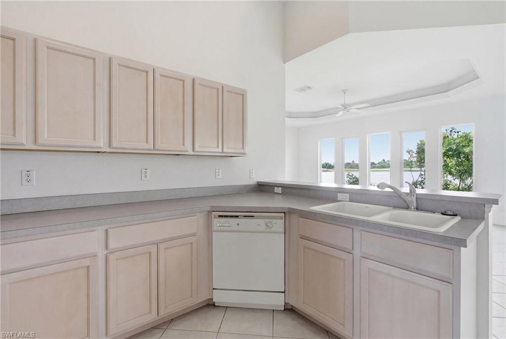 ROYAL PALM GOLF ESTATES - Residential