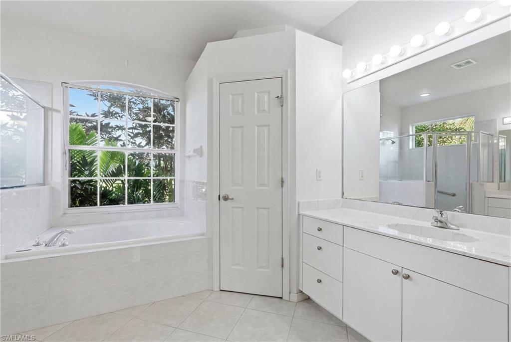 ROYAL PALM GOLF ESTATES - Residential
