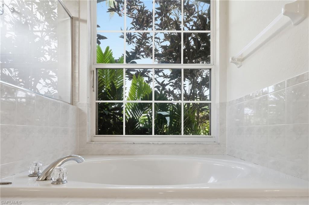 ROYAL PALM GOLF ESTATES - Residential