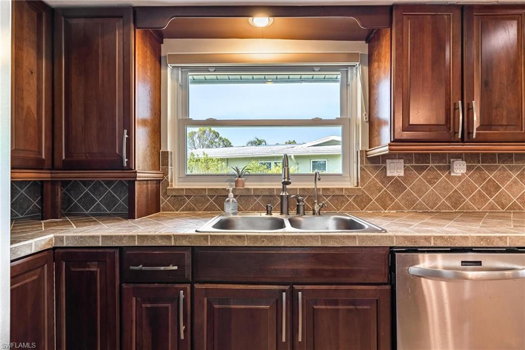 WHISKEY CREEK VILLAGE GREEN - Residential