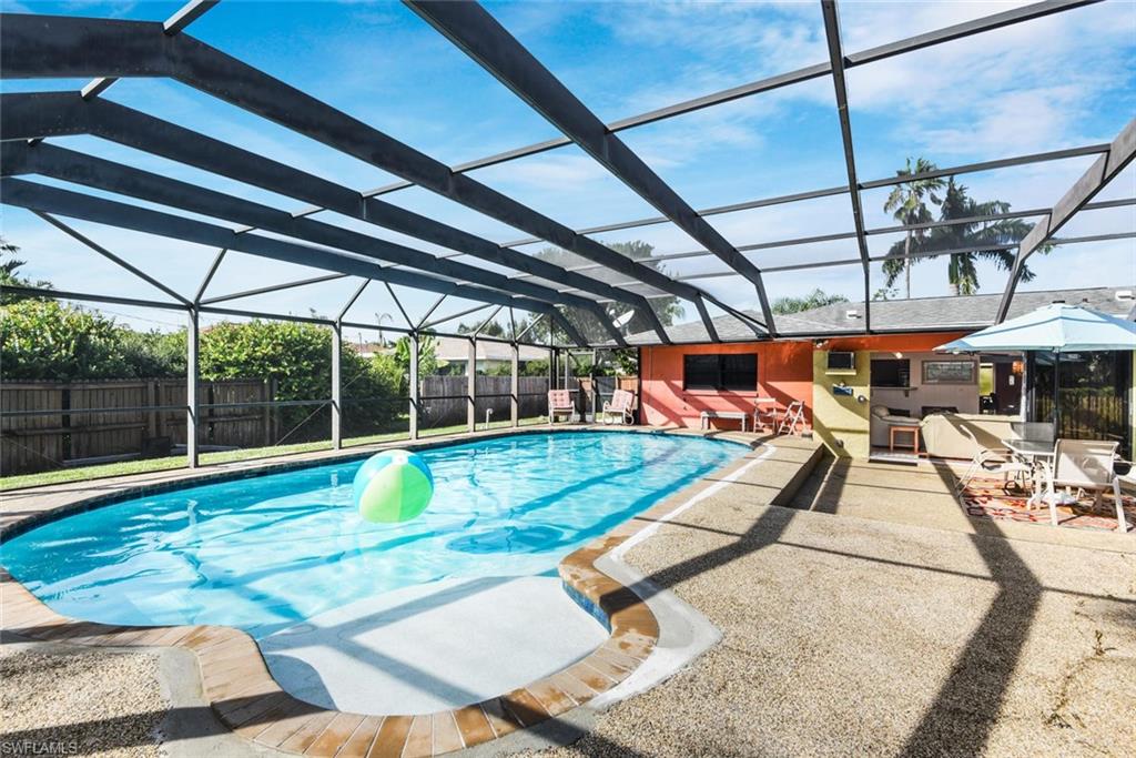 NAPLES PARK - Residential