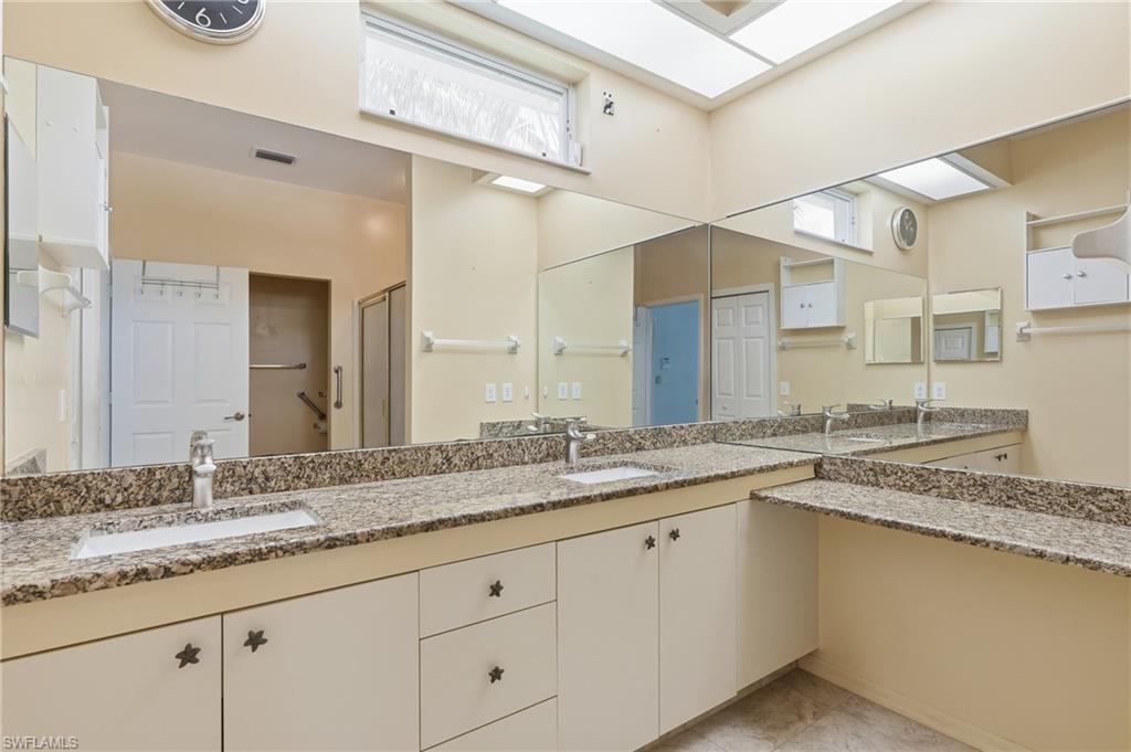 MAPLEWOOD - Residential