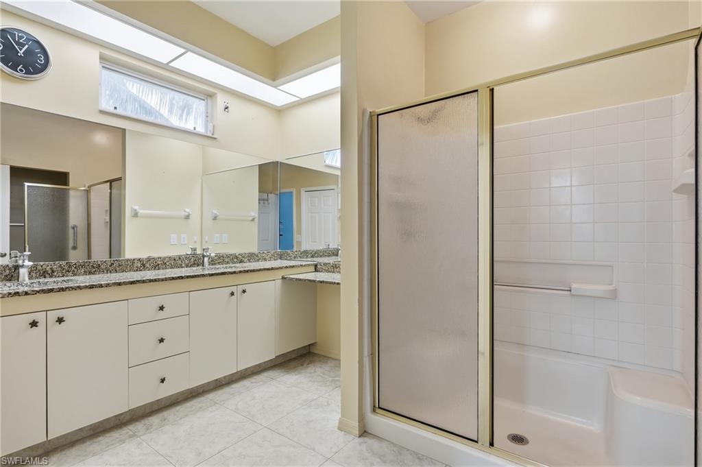 MAPLEWOOD - Residential