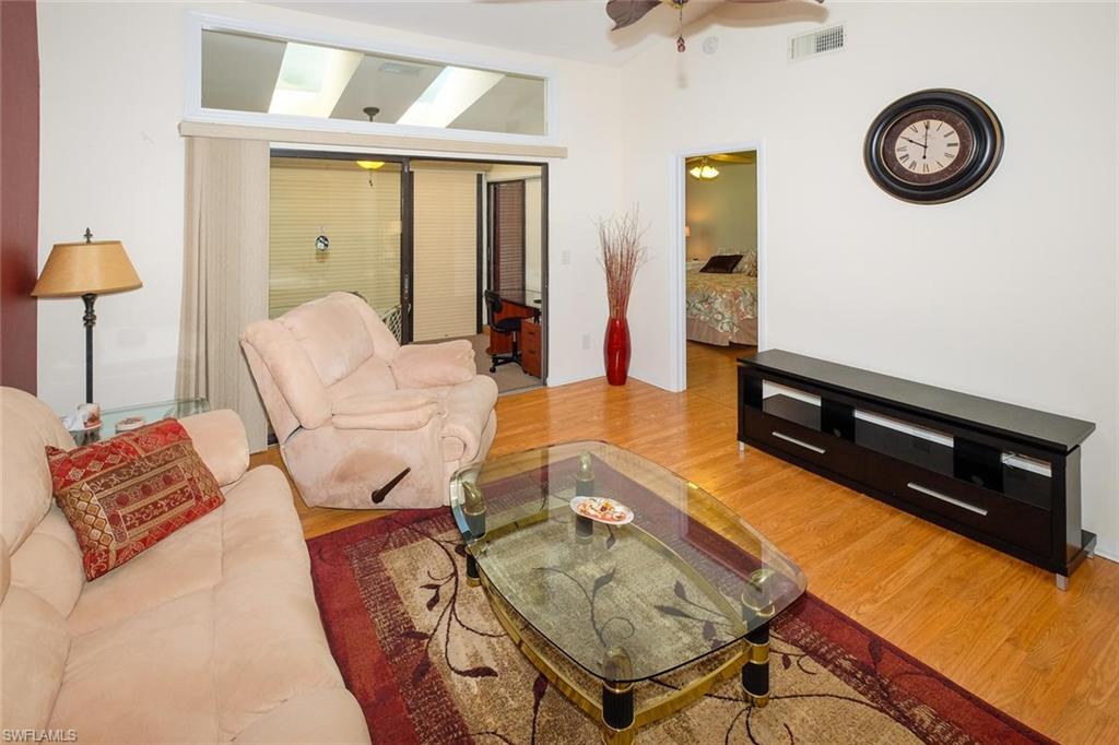 VILLAS VILLAGE - Residential