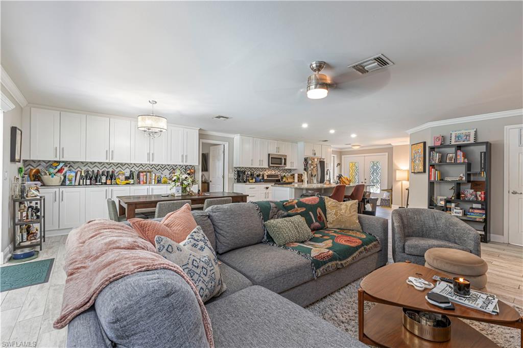 ST ANDREWS AT LELY GOLF ESTATES - Residential Lease