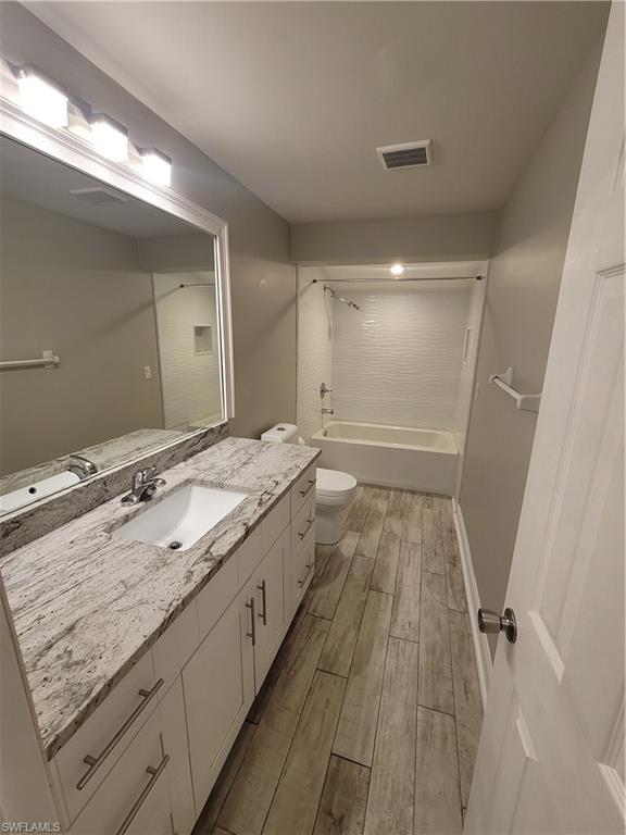ST ANDREWS AT LELY GOLF ESTATES - Residential Lease