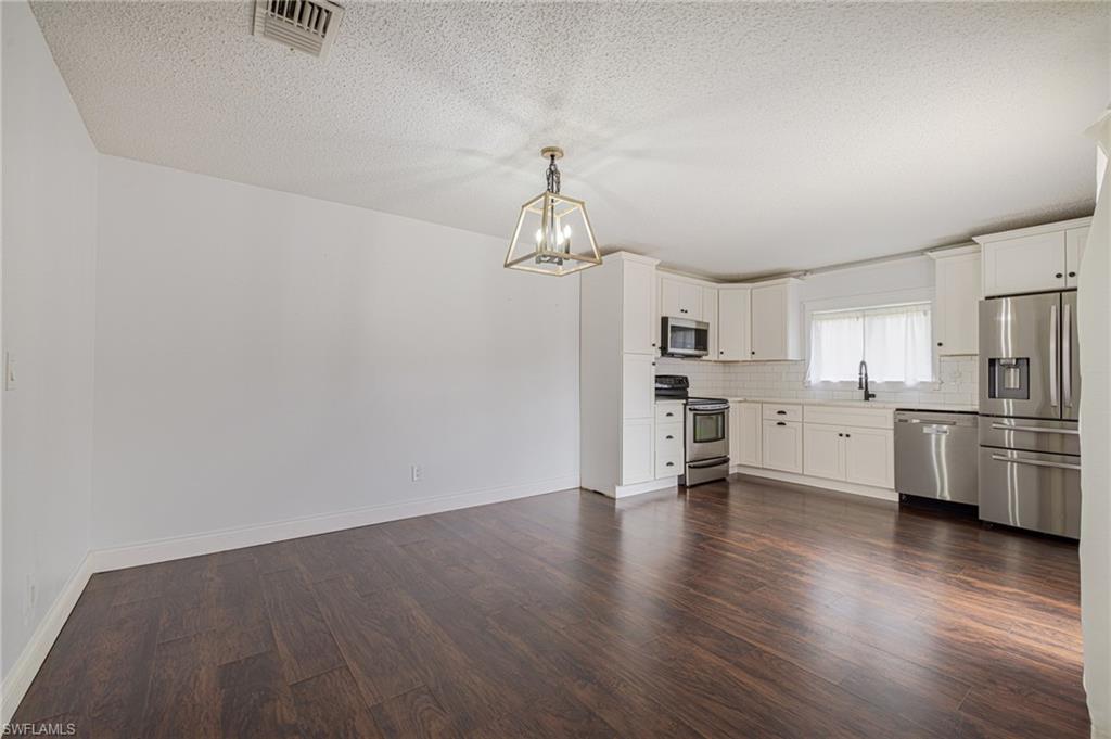 HAMLET - Residential Lease
