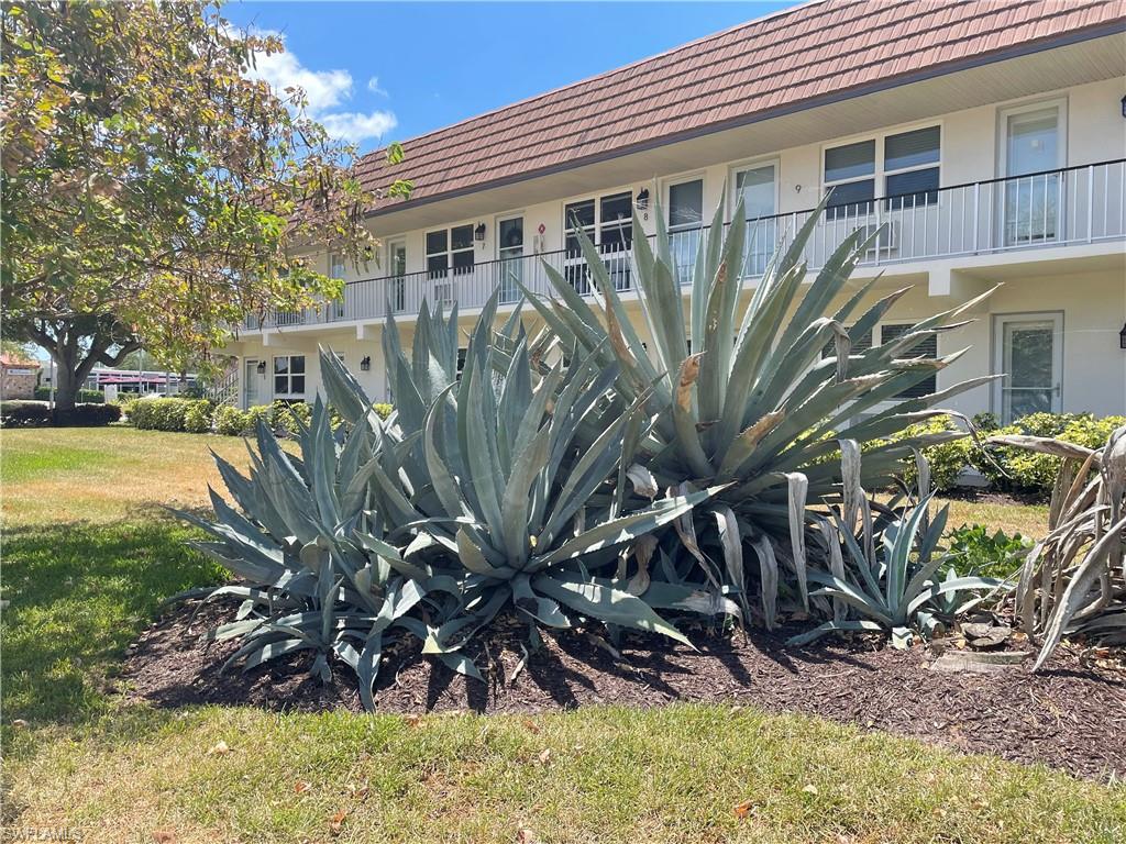SEABREEZE APTS - Residential