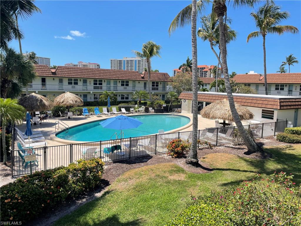 SEABREEZE APTS - Residential