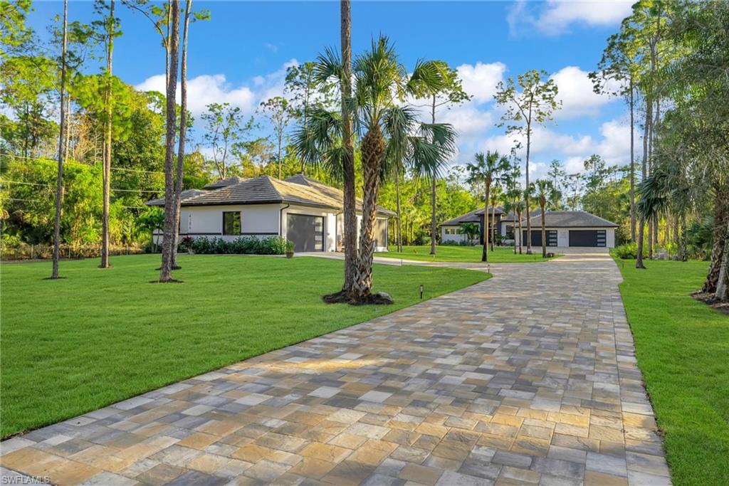 COLLIER WOODS - Residential