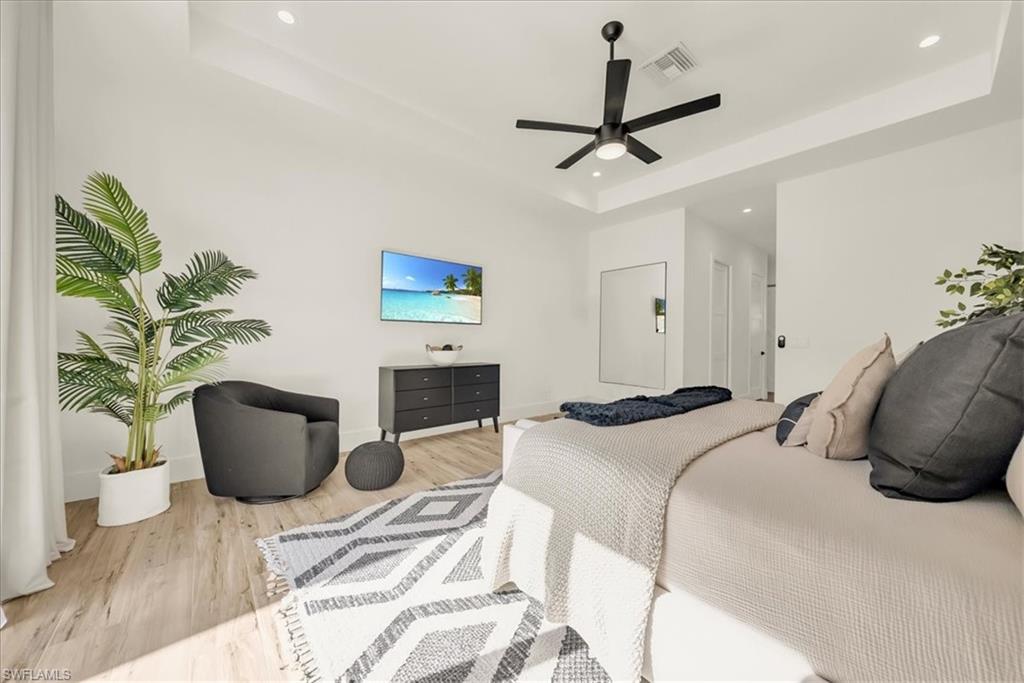 COLLIER WOODS - Residential