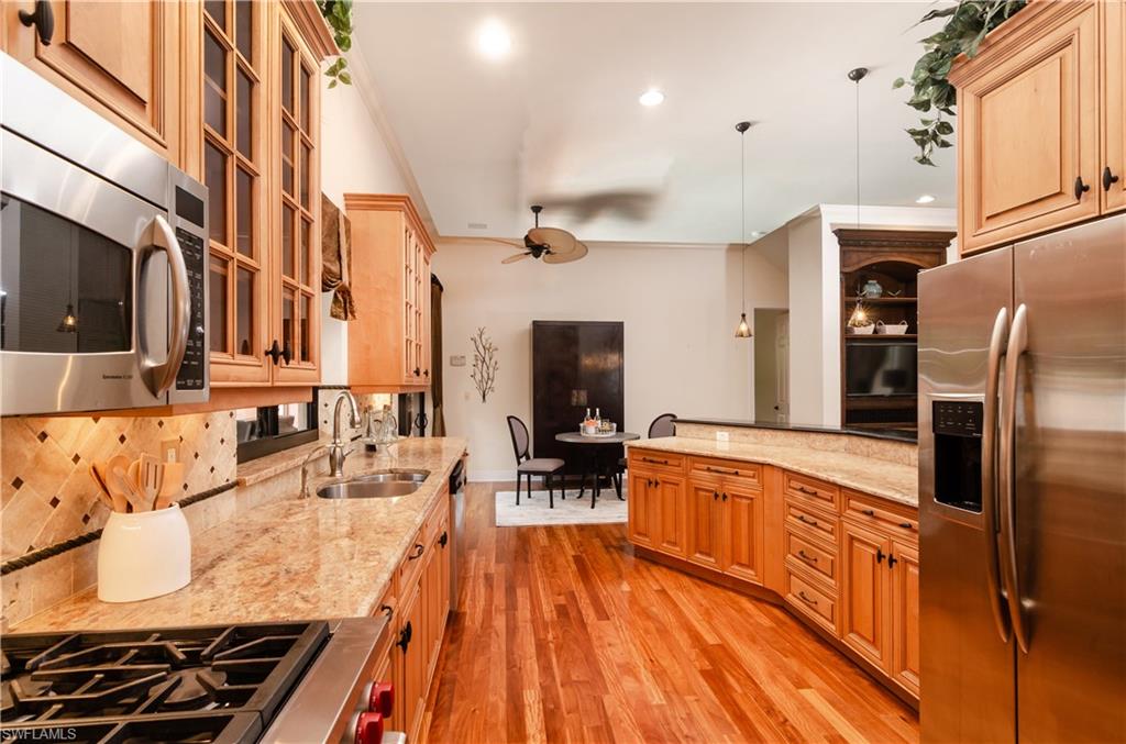 RIDGE LAKE - Residential