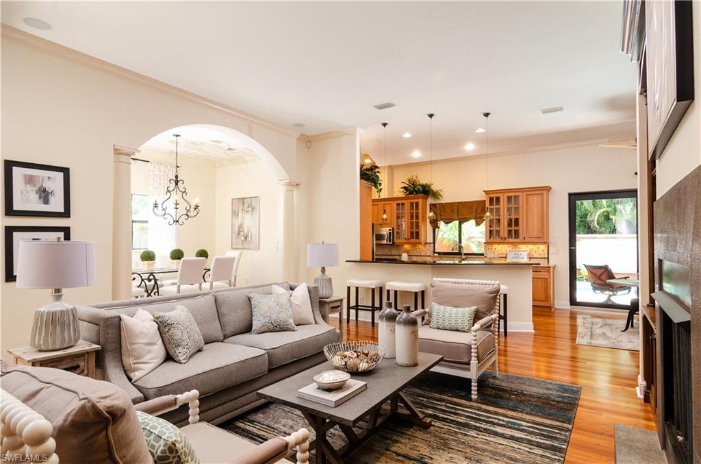 RIDGE LAKE - Residential