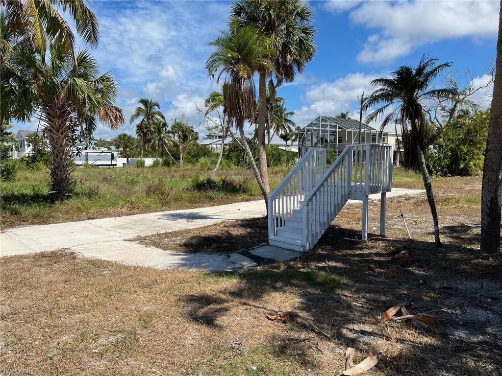 MCPHIE PARK - Land