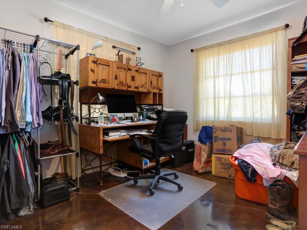 LELY TROPICAL ESTATES - Residential