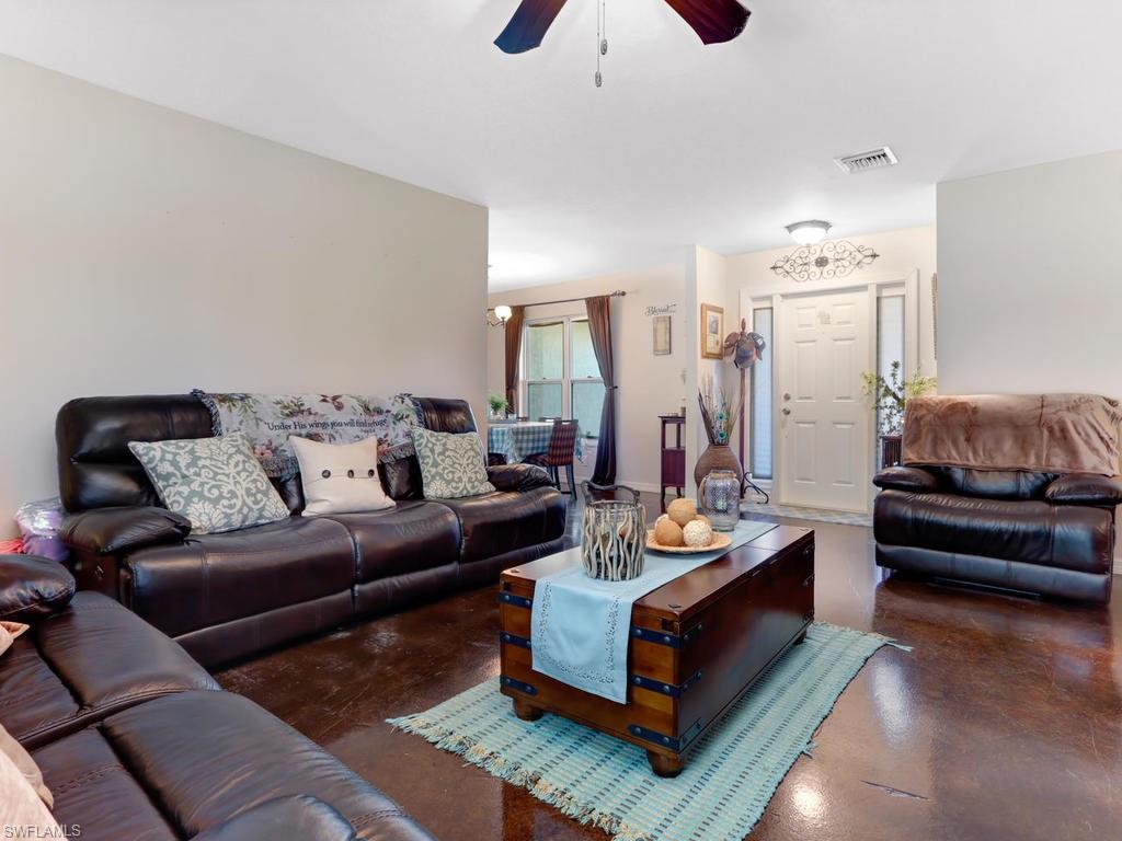 LELY TROPICAL ESTATES - Residential
