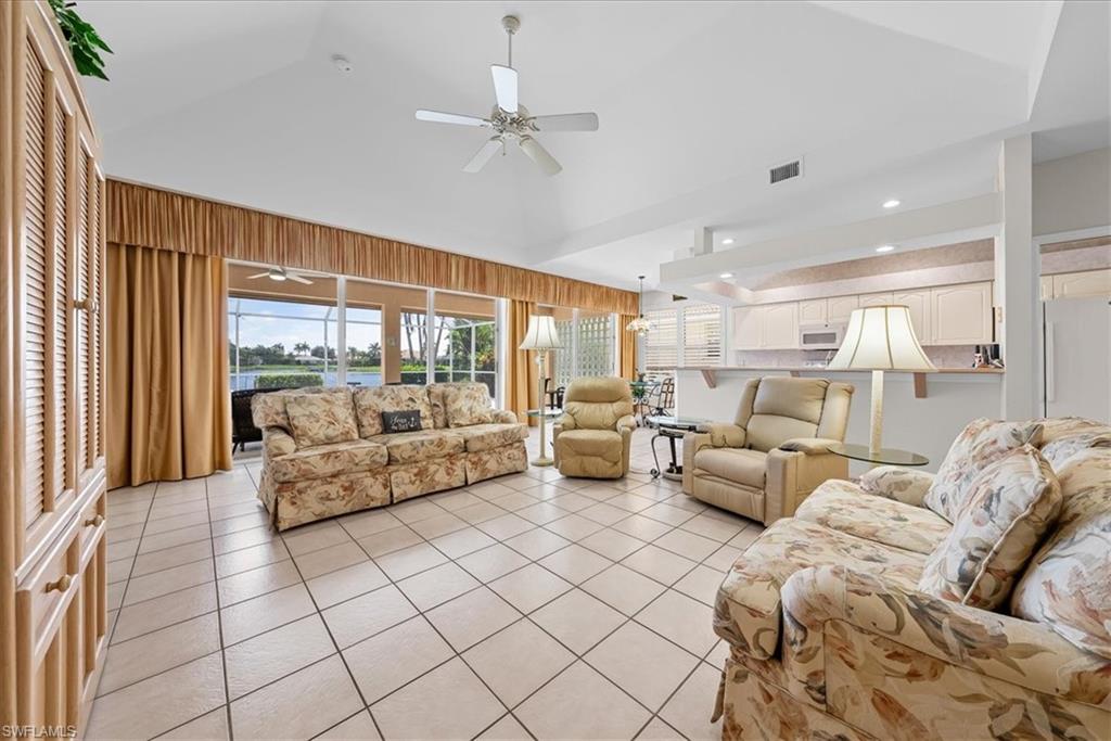 LONGSHORE LAKE - Residential