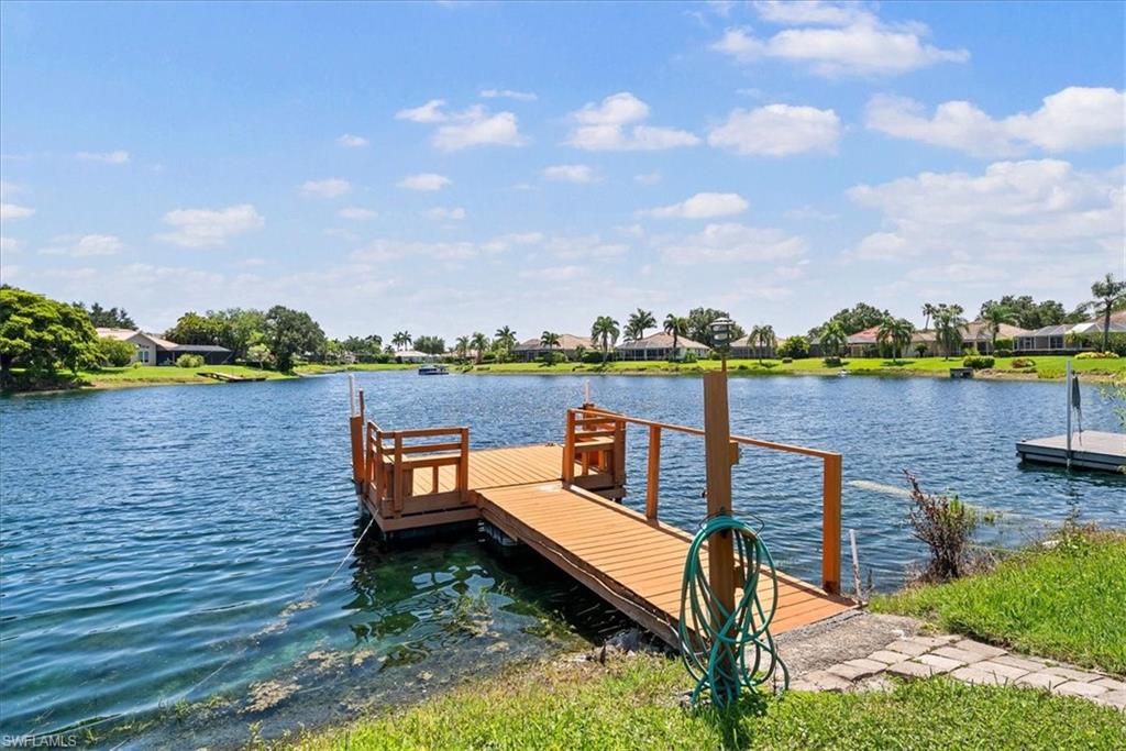 LONGSHORE LAKE - Residential