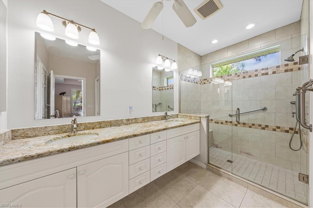 LONGSHORE LAKE - Residential