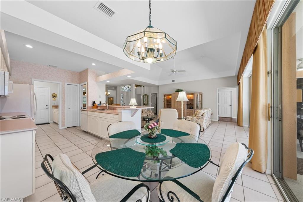 LONGSHORE LAKE - Residential