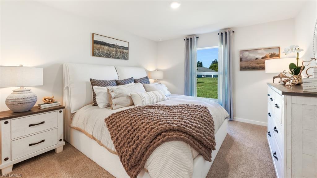 HEMINGWAY POINTE - Residential