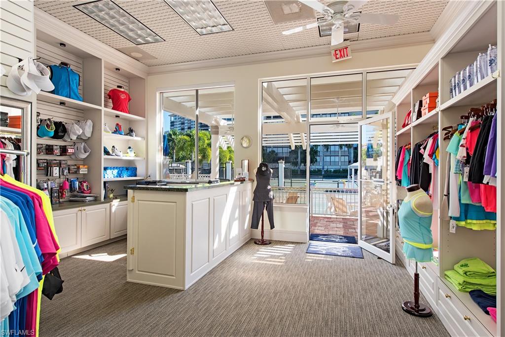 BAY COLONY SHORES - Residential