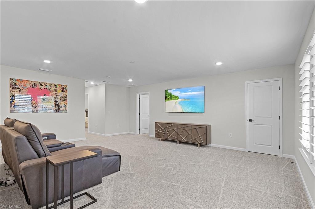 VENTANA POINTE - Residential