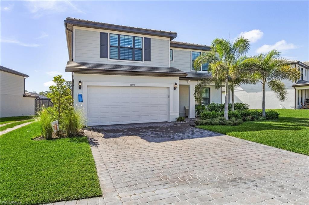 VENTANA POINTE - Residential