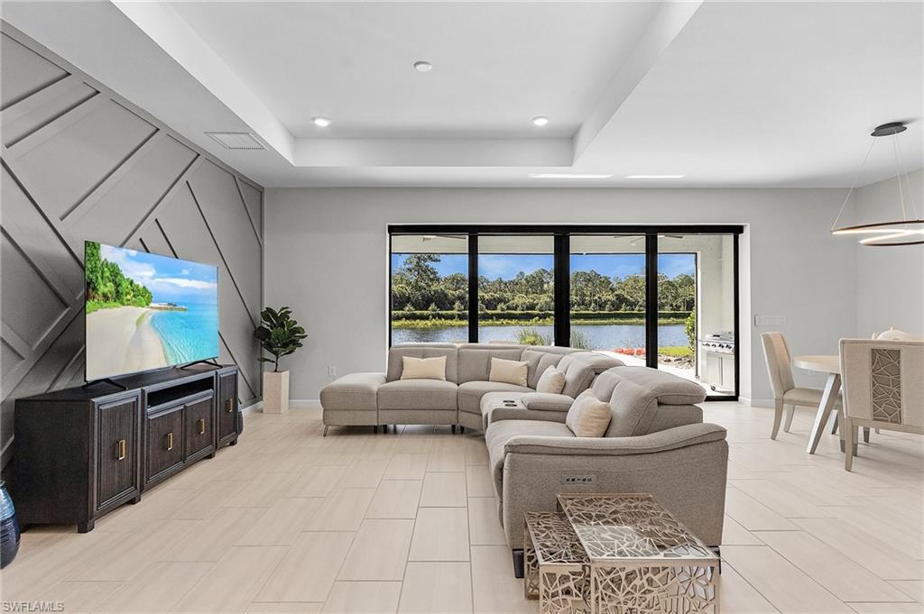 VENTANA POINTE - Residential
